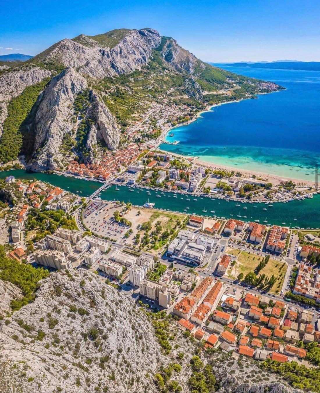 Apartmani Branko Vojnovic أوميس الغرفة الصورة