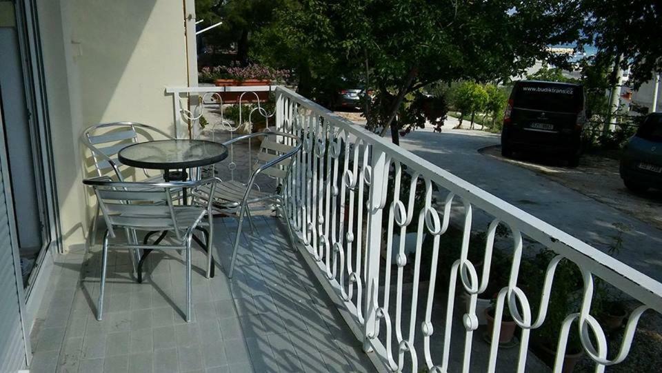 Apartmani Branko Vojnovic أوميس المظهر الخارجي الصورة
