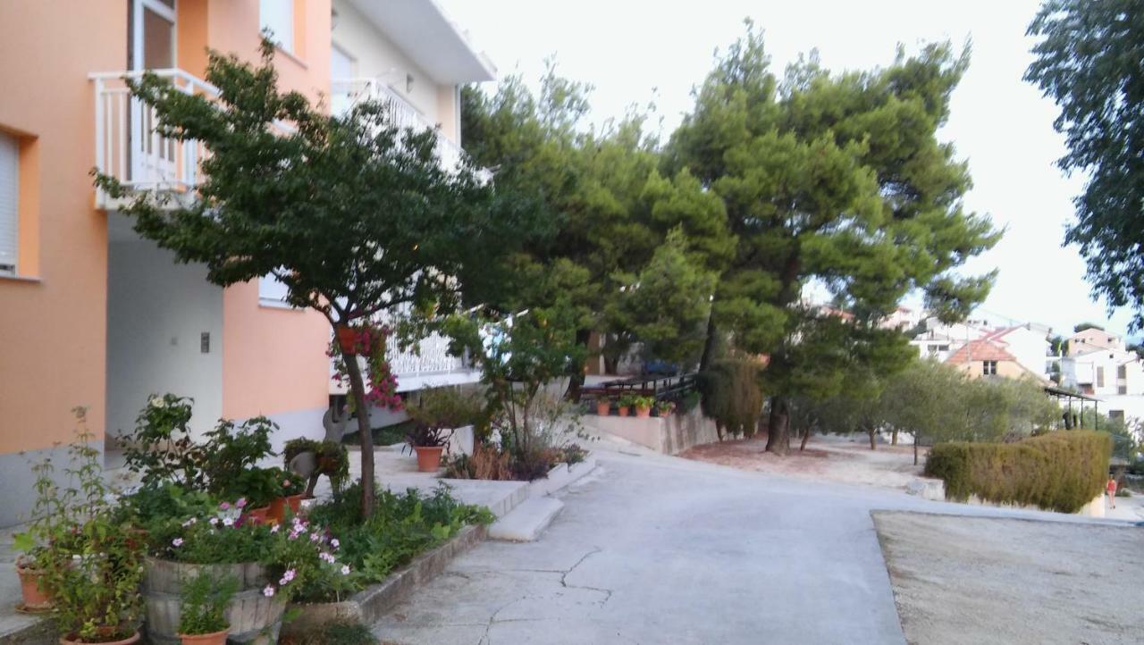 Apartmani Branko Vojnovic أوميس المظهر الخارجي الصورة